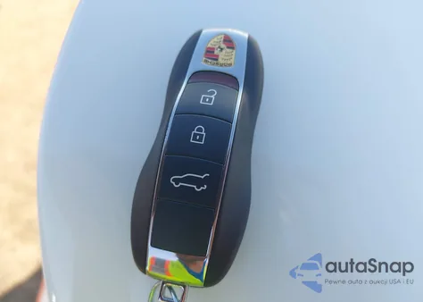 2020 Porsche Macan z USA, uszkodzony, nr VIN WP1AA2A58LLB09542